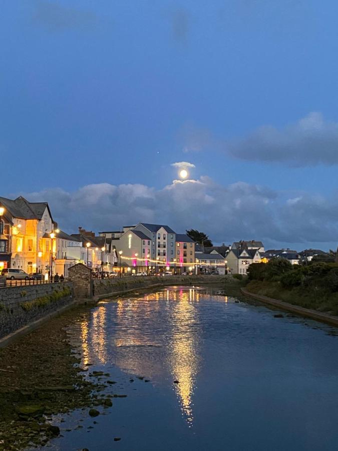Luxury Cornish Holiday Accommodation With Sea View Bude Exterior photo